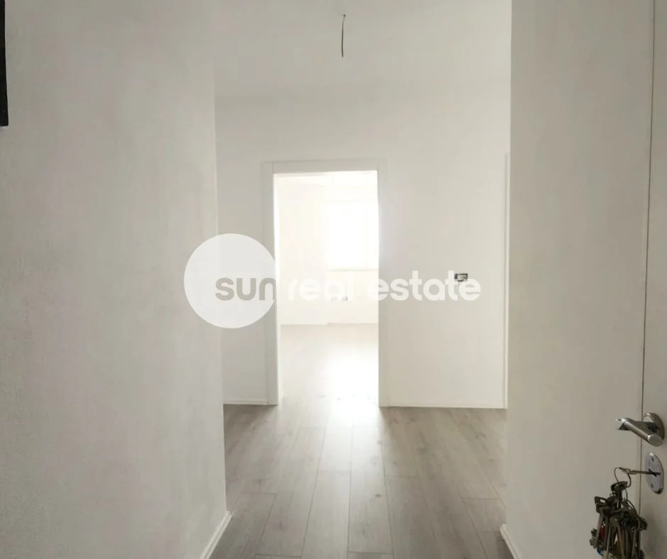 Shkoder, shitet apartament 2+1+Ballkon Kati 6, 110 m² 132.000 € (AFER POLICISE, SHKODER)