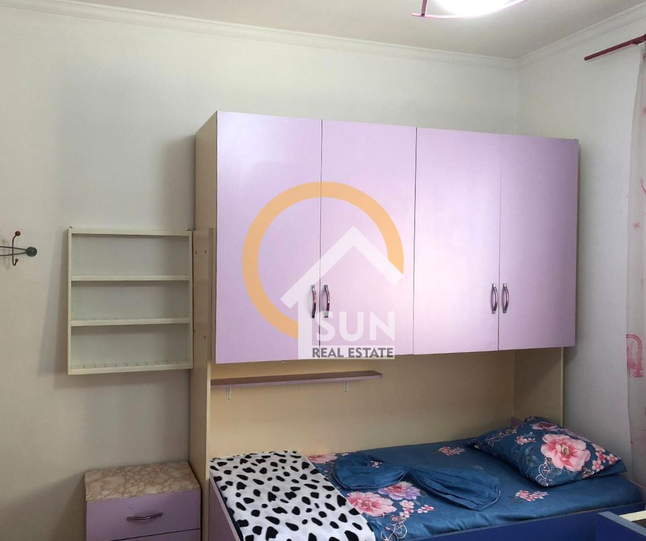 Shkoder, jepet me qera apartament 1+1+Ballkon Kati 6, 96 m² 500 € (rr. GEREJ)