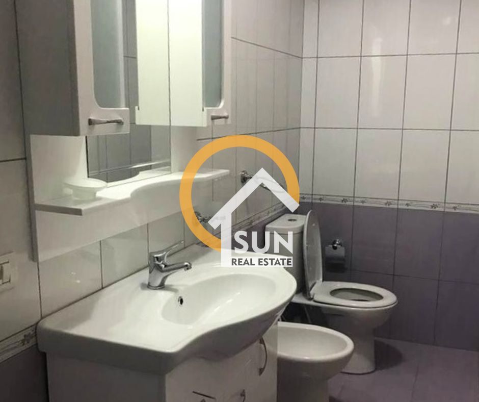 Shkoder, shitet apartament 2+1+Ballkon , 116 m² 148.500 € 