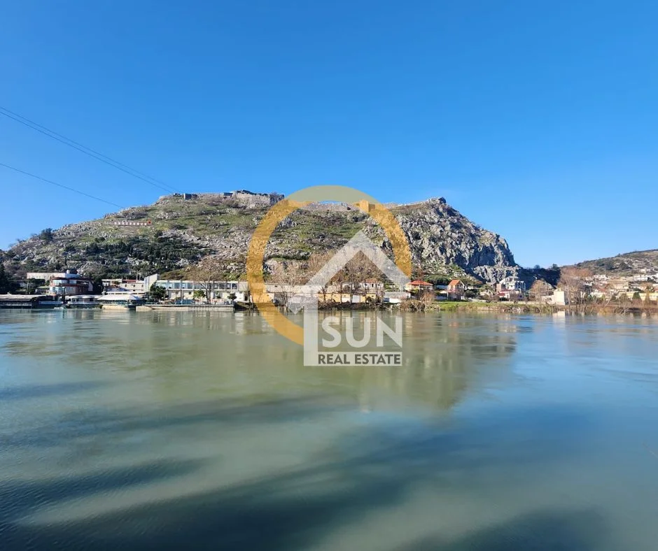 Shkoder, shitet toke , 8.607 m² (RR. BEXHENE, SHKODER)
