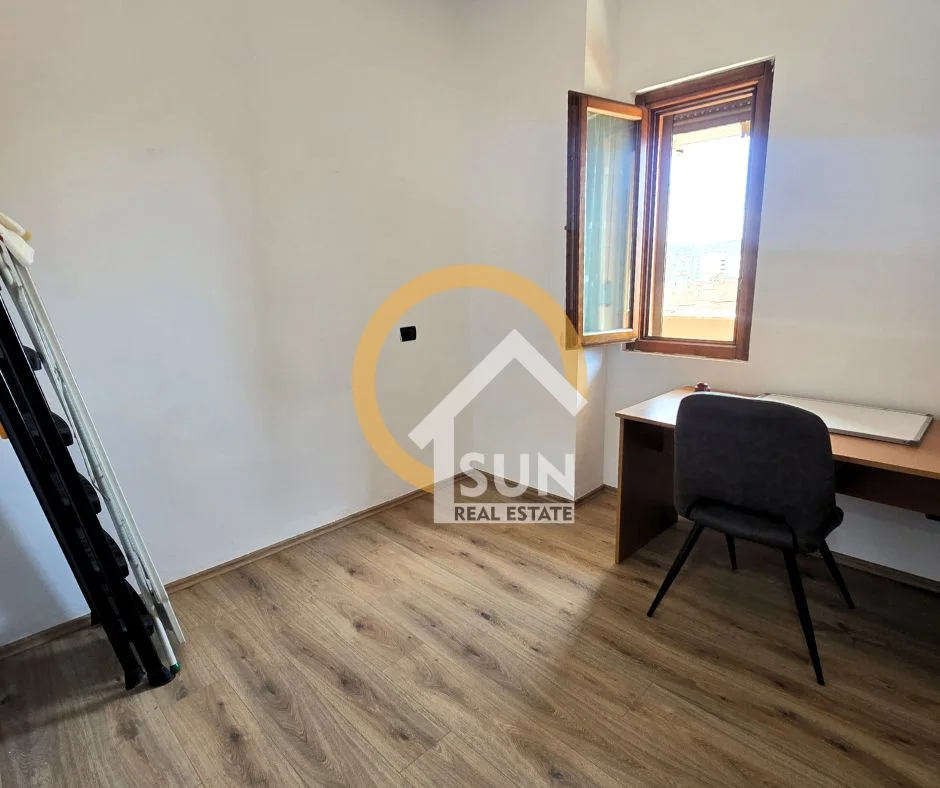 Shkoder, jepet me qera apartament 3+1+Ballkon Kati 5, 123 m² 500 € (AT GJERGJ FISHTA)