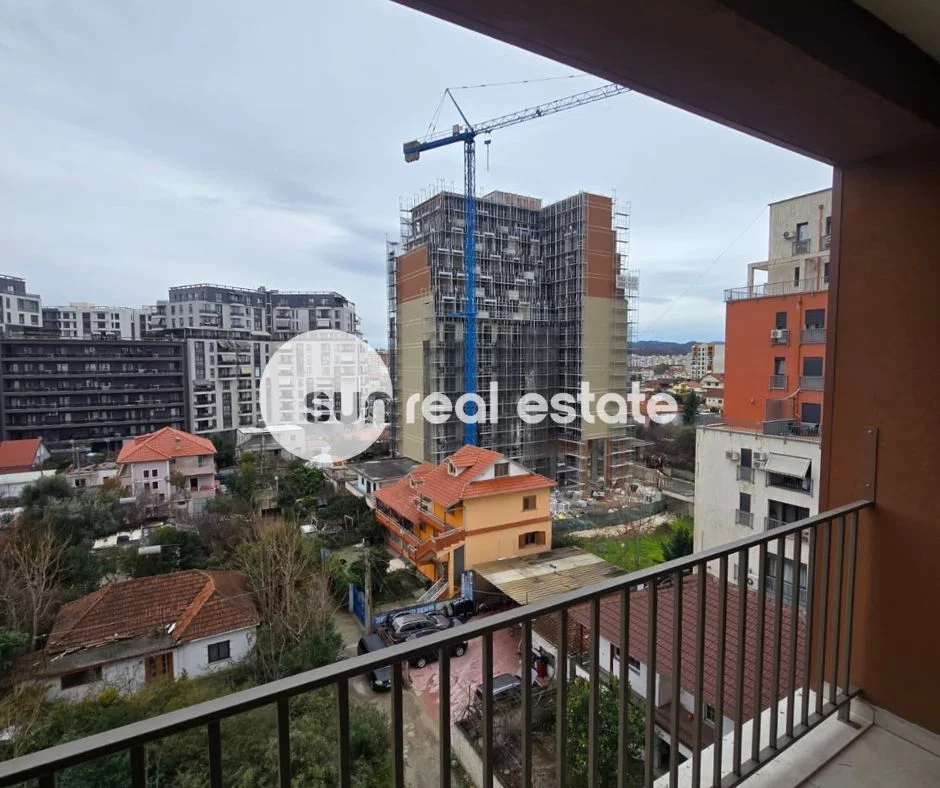 Tirane, shitet apartament 2+1+Ballkon Kati 4, 107 m² (LAPRAKE)