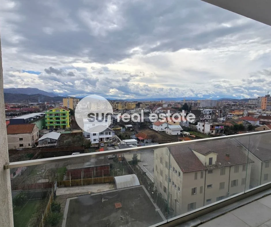Shkoder, shitet apartament 1+1+Ballkon Kati 7, 70 m² 83.000 € (AFER POLICISE)
