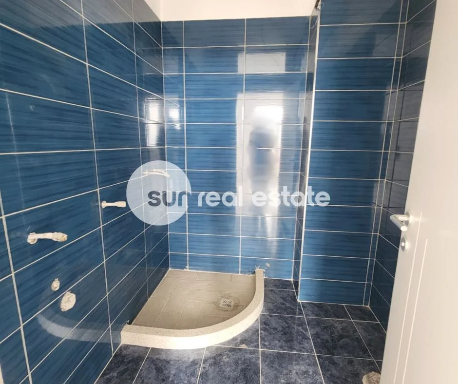 Shkoder, shitet apartament 2+1+Ballkon Kati 6, 110 m² 132.000 € (AFER POLICISE, SHKODER)