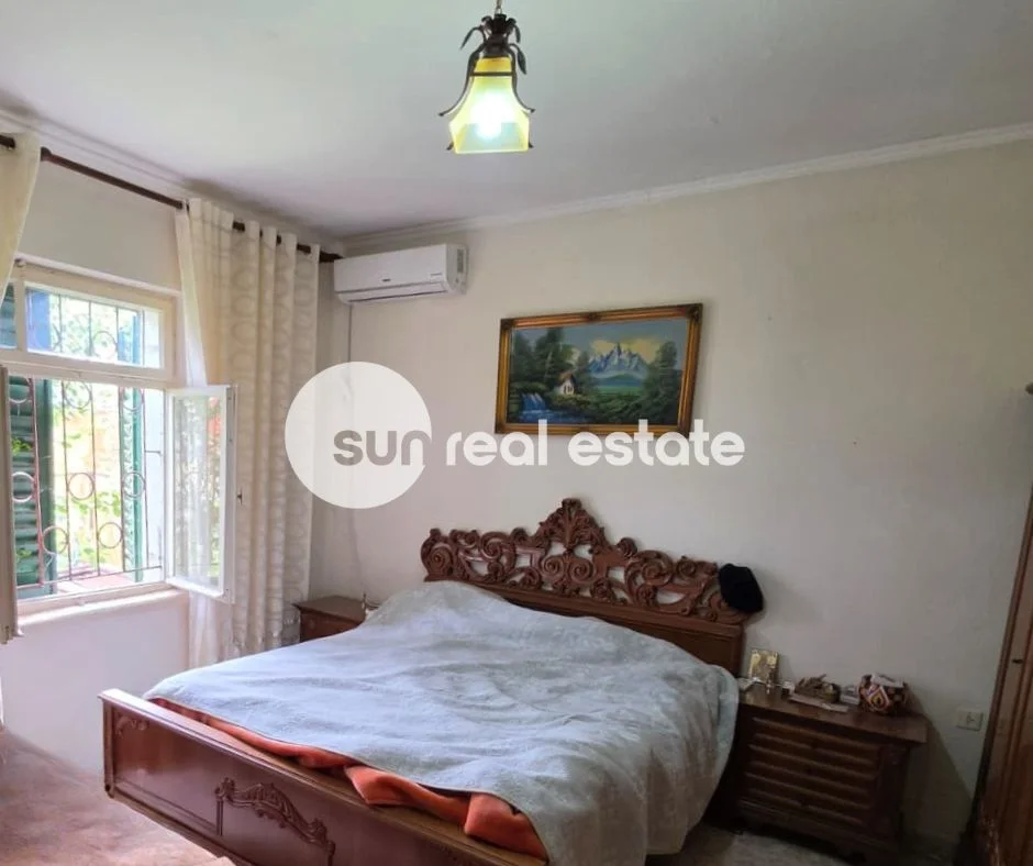 Shkoder, shitet shtepi 2+1 Kati 1, (RR. PJETER BOGDANI)