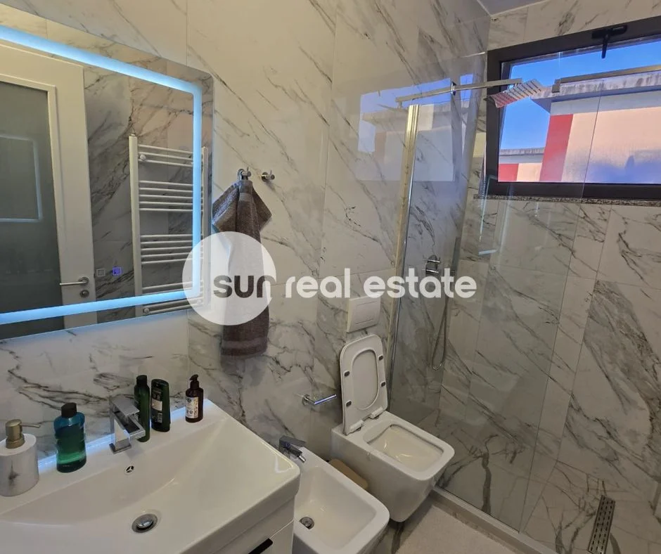 Shkoder, jepet me qera Vile 3 Katshe Kati 2, 140 m² 800 € (RUS, SHKODER)