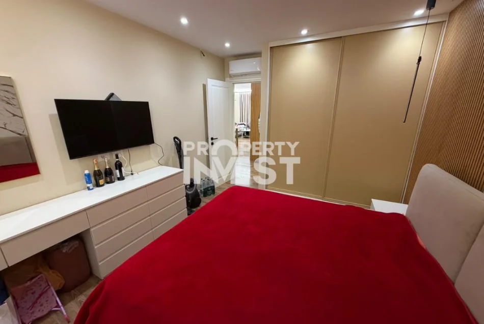 Vlore, shitet apartament 2+1 Kati 5, 100 m² 400.000 € (Lungomare)