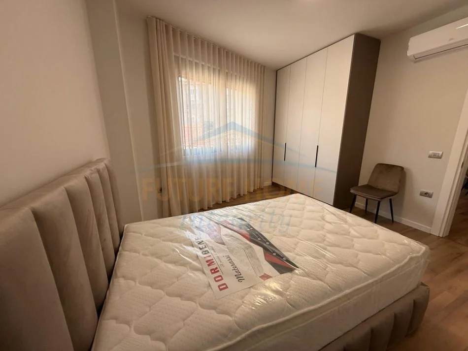 Tirane, jepet me qera apartament 2+1 Kati 2, 89 m² 1.100 € (Rruga Elbasanit)