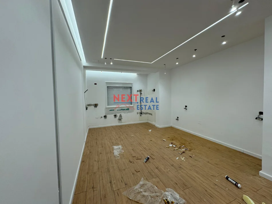 REZERVO PRONEN VETEM ME 500€! Vlore, shitet apartament 1+1+Ballkon , 82 m² 145.000 € (LUNGOMARE)