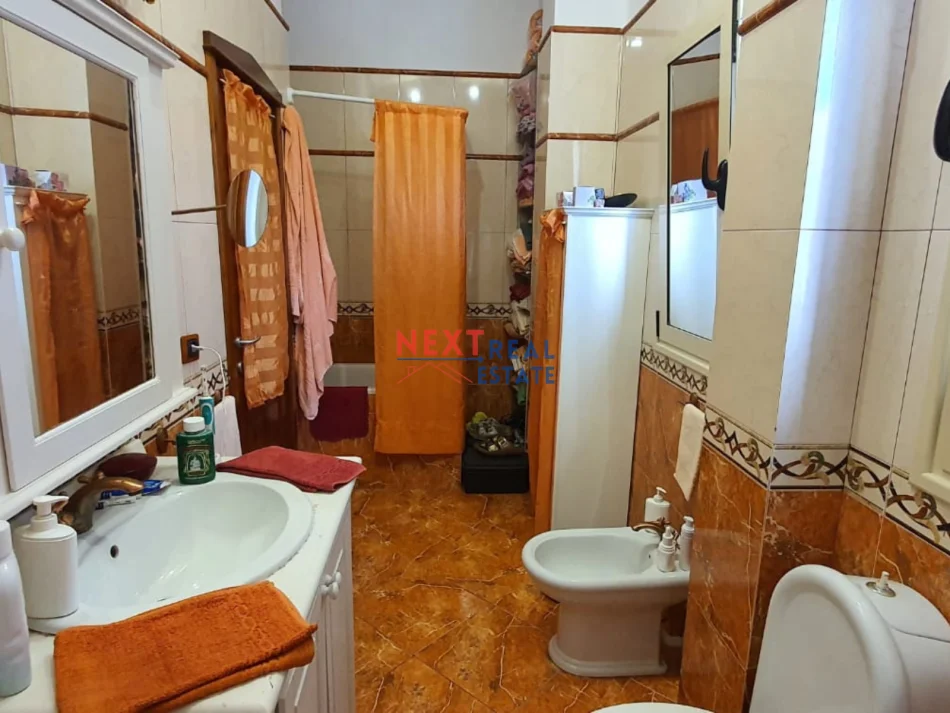 REZERVO PRONEN VETEM ME 500€! Vlore, shitet apartament+verande | Penthouse 3+1+Aneks+Ballkon , 320 m² 300.000 € (ALI DEMI, VLORE)