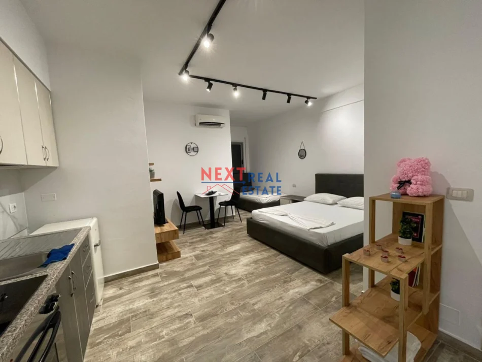 Vlore, jepet me qera garsonier 1+1 , 300 € (KOMBINATI I PESHKUT)