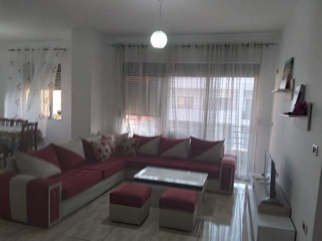 Tirane, jepet me qera apartament Kati 8, 116 m² 400 Euro ASTIR