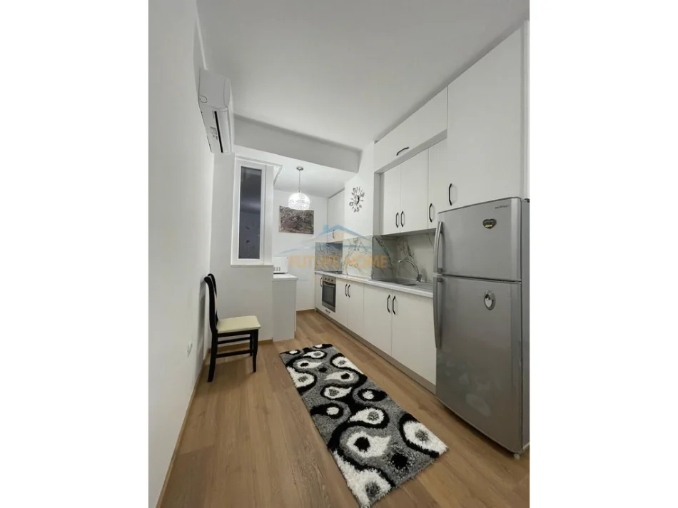 Tirane, shitet apartament 1+1 Kati 4, 50 m² 135.000 € (OXHAKU , Prane Ish-Venues)