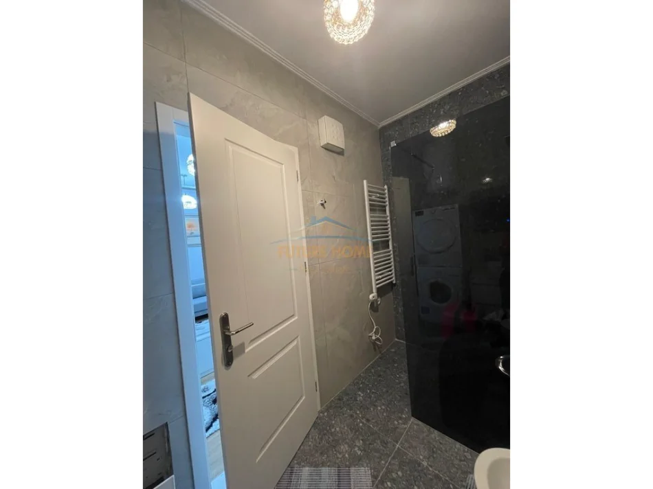 Tirane, shitet apartament 1+1 Kati 4, 50 m² 135.000 € (OXHAKU , Prane Ish-Venues)
