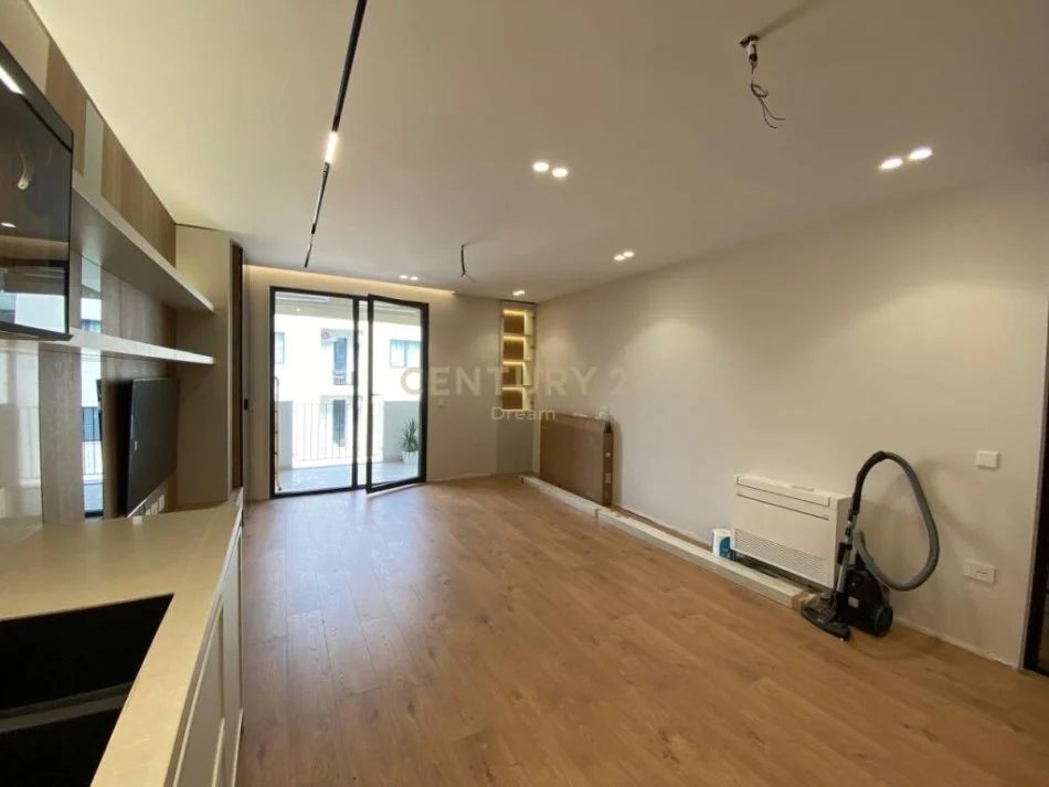 Tirane, shitet apartament 2+1 Kati 2, 124 m² 320.000 € (Vet Hospital)