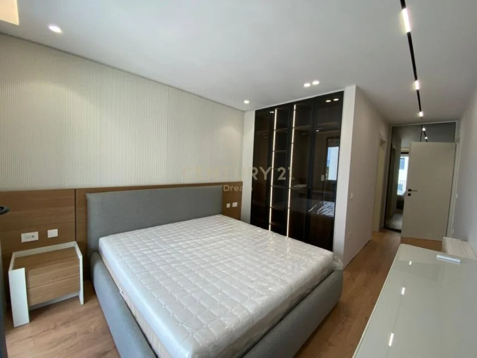 Tirane, shitet apartament 2+1 Kati 2, 124 m² 320.000 € (Vet Hospital)