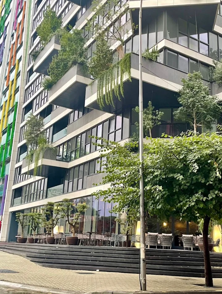 Tirane, jepet me qera zyre Kati 15, 100 m² 3.500 € (RRUGA DERVISH HIMA)