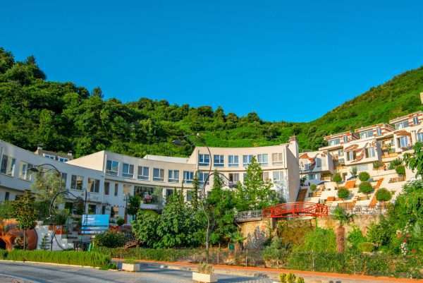 Tirane, jepet me qera apartament 2+1 Kati 2, 80 m² 800 € (JEPET ME QERA SUPER APARTAMENTI 2+1 NE SUPER ZONE TEK KODRA E DIELLIT 2 -800 EURO+PARKING)