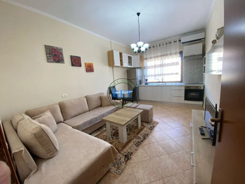 Durres, jepet me qera apartament 1+1 Kati 10, 70 m² 450 € (Vollga, Durrës.)