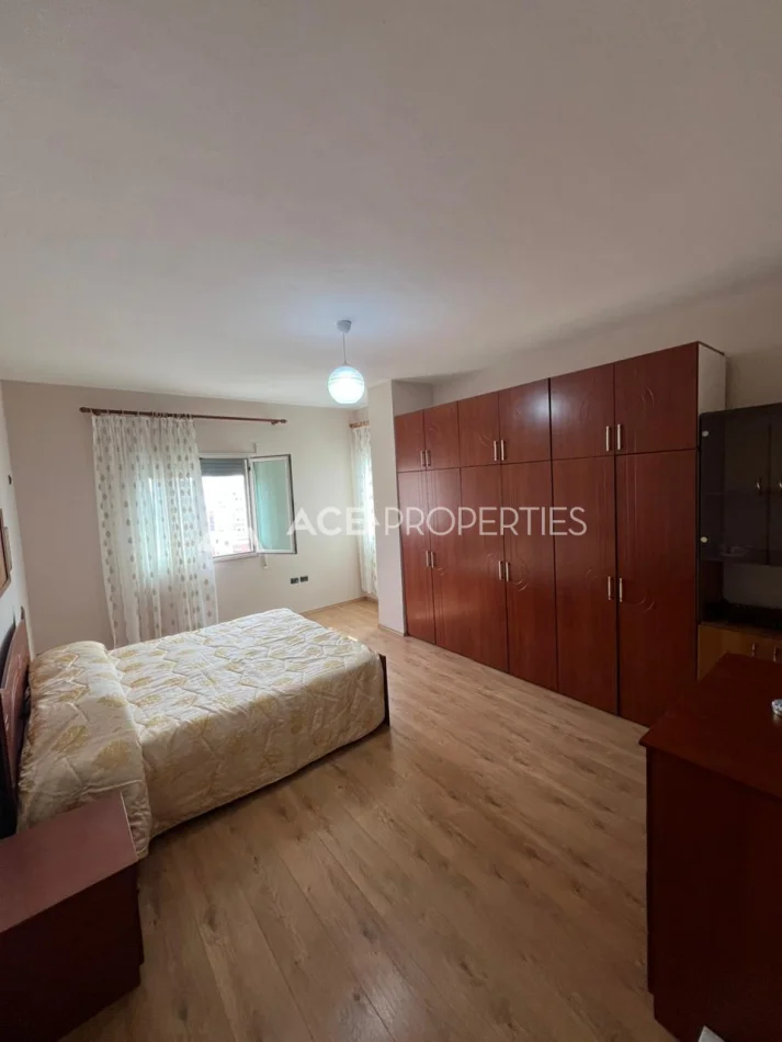 Durres, jepet me qera apartament 2+1 Kati 9, 120 m² 500 € (durres vollga)