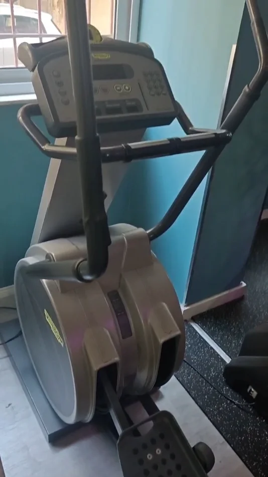 Tirane, shes Shiten Pajisje Palestre Technogym 1.700 €