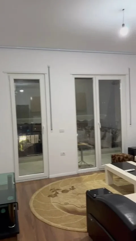 Tirane, jepet me qera apartament 2+1 Kati 5, 110 m² 450 € (Kompleksi Priam, Kamez Tirane)