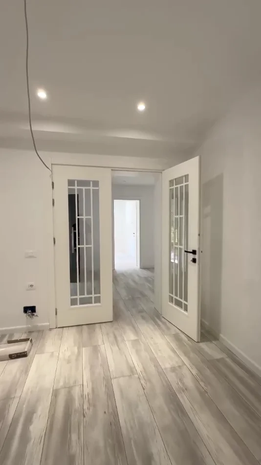 Vlore, shitet nga Pronari, pa-komision Vile 1 Katshe Kati 0, 274 m² 390.000 € 