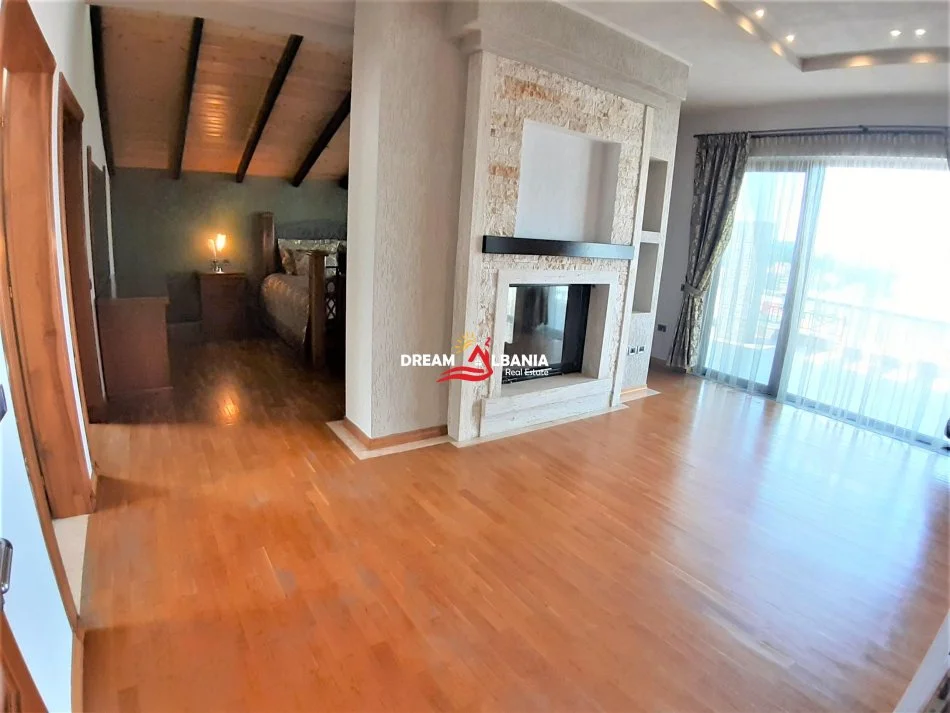 Tirane, shitet Vile 3 Katshe Kati 3, 1.000 m² 800.000 € (rruga elbasanit)