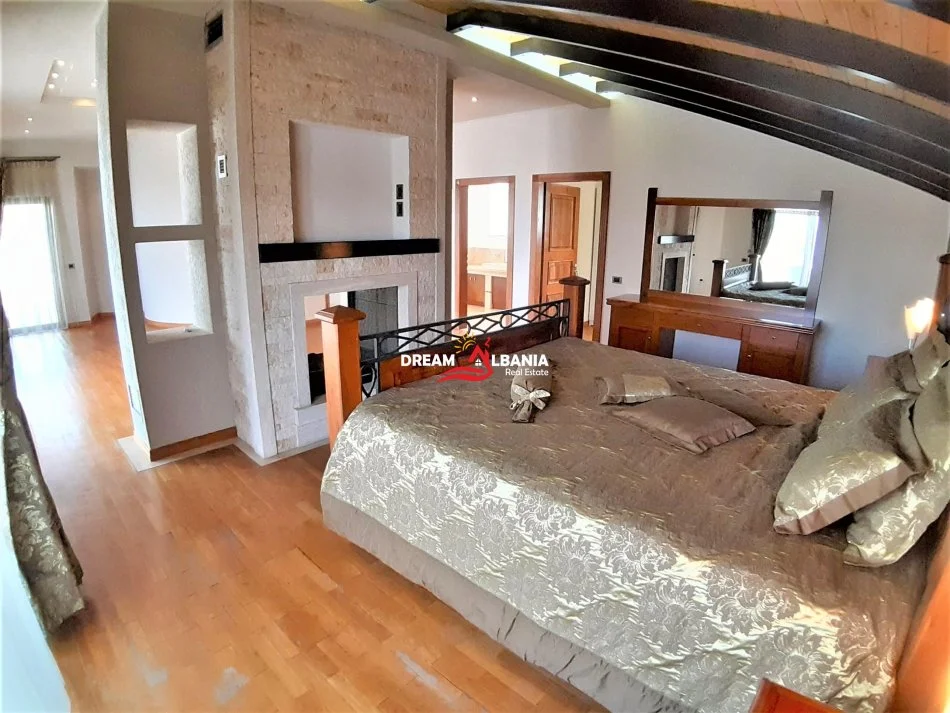 Tirane, shitet Vile 3 Katshe Kati 3, 1.000 m² 800.000 € (rruga elbasanit)