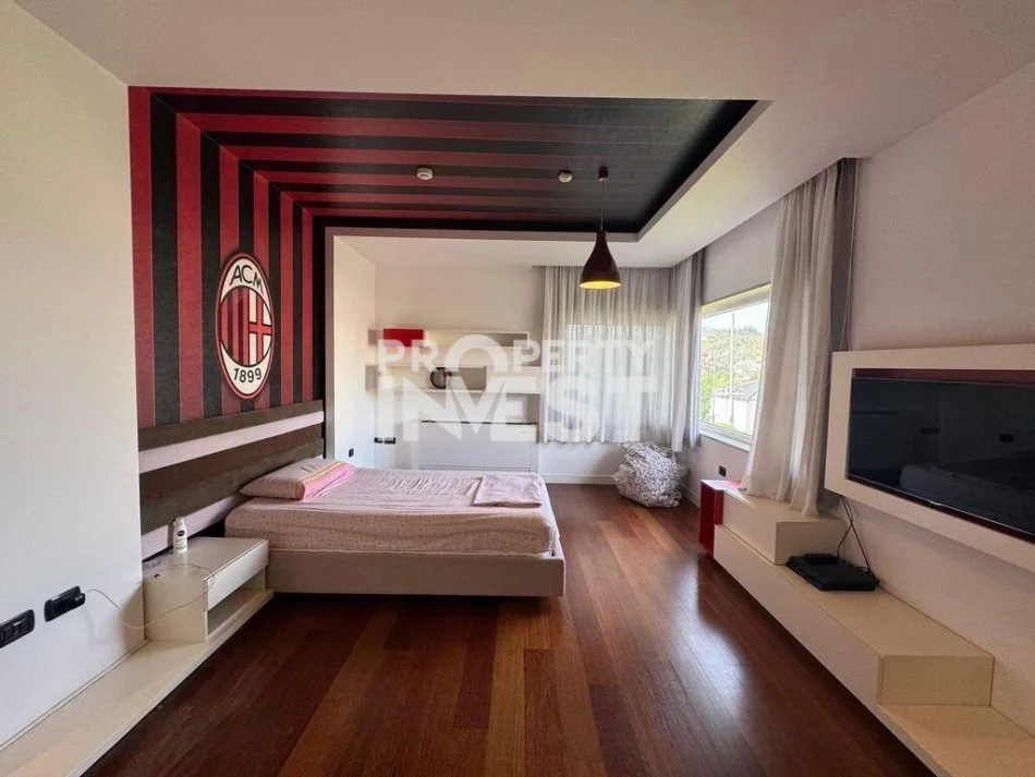 Tirane, jepet me qera Vile 2 Katshe , 1.500 m² 15.000 € (Teg)