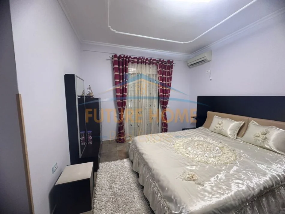 Tirane, jepet me qera apartament 1+1, Kati 3, 100 m² 700 € (Vilat Gjermane, prane Sanatoriumit)