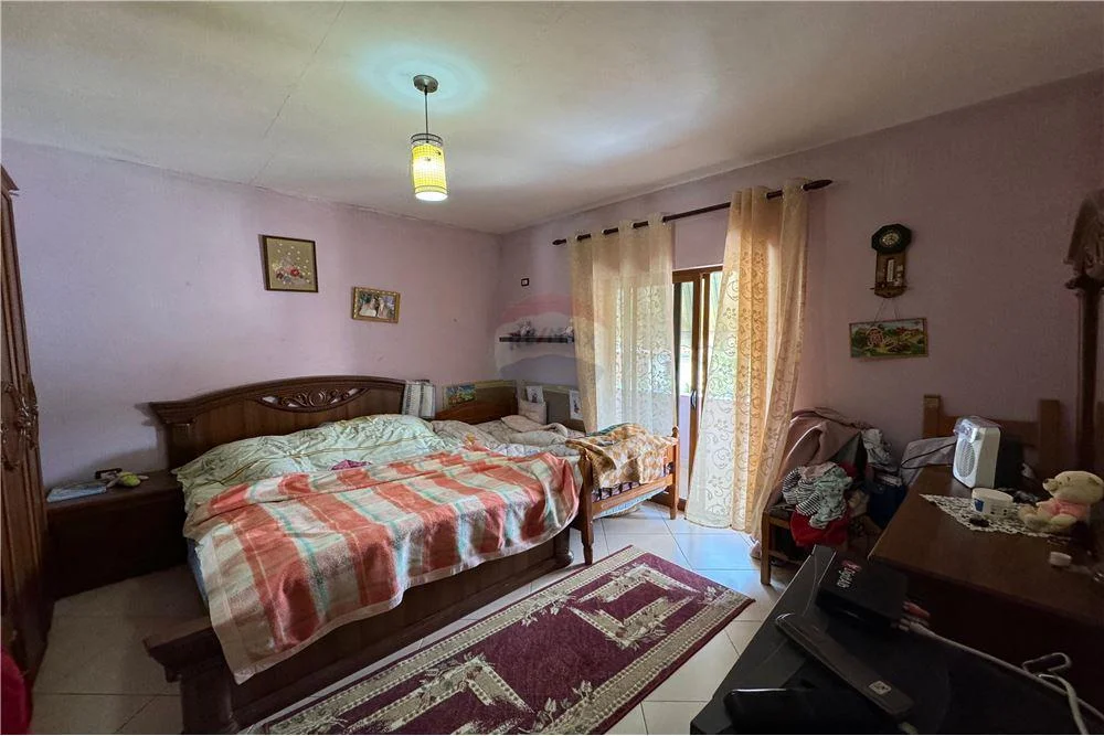 OKAZION! Shitet Vile 2-kateshe tek Kodra e Priftit