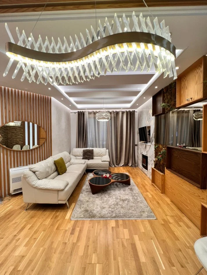 Tirane, jepet me qera apartament 2+1+Ballkon Kati 2, 97 m² 700 € (Kompleksi Vizion + ,Don Bosko)