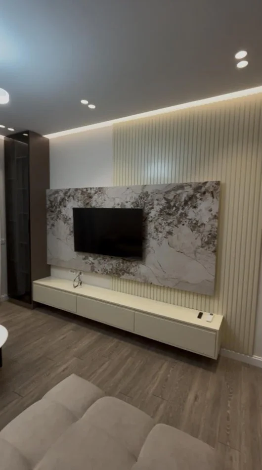 Tirane, jepet me qera apartament 2+1 Kati 1, 95 m² 1.100 € (teg)