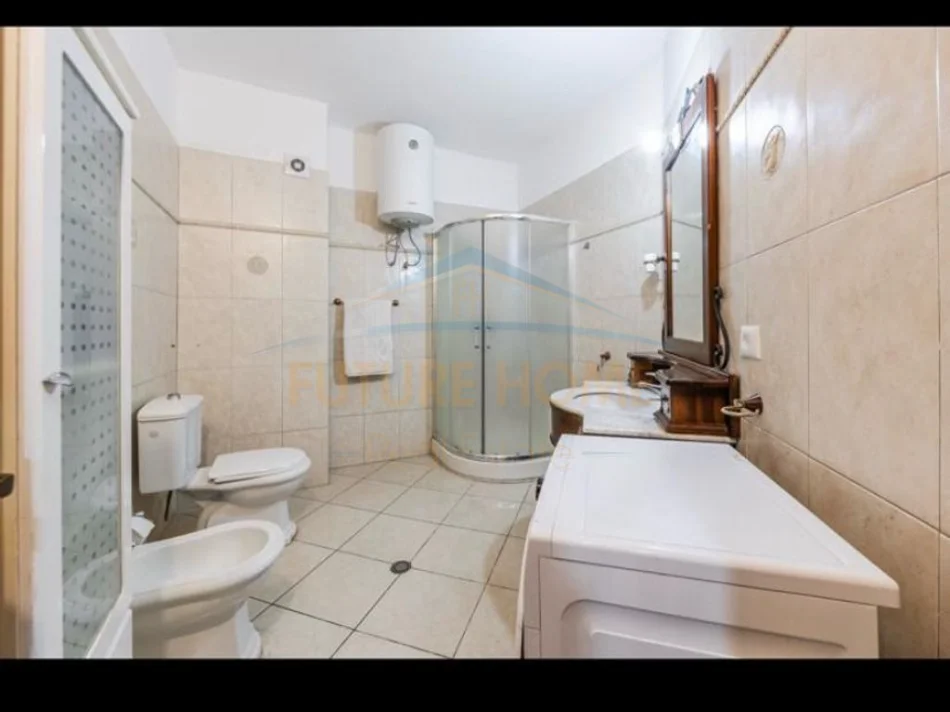 Durres, shitet apartament 2+1+3 Kati 4, 108 m² 300.000 € (VOLLGA , DURRES)