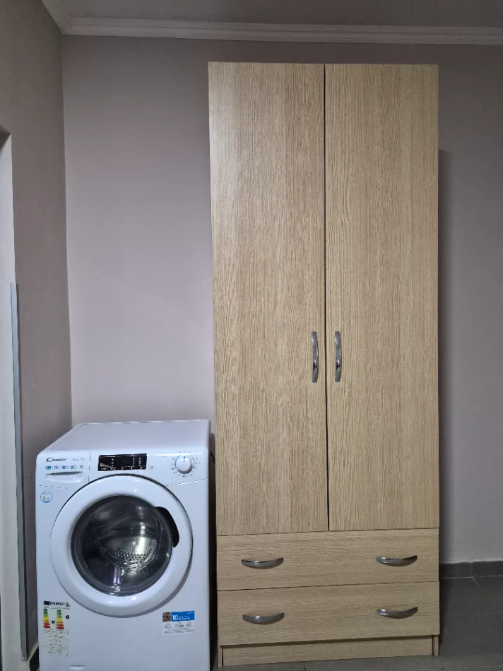 Tirane, jepet me qera apartament 1+1 Kati 1, 30 m² 395 € (RR Qemal Stafa perballe Shkolles Fan Noli)