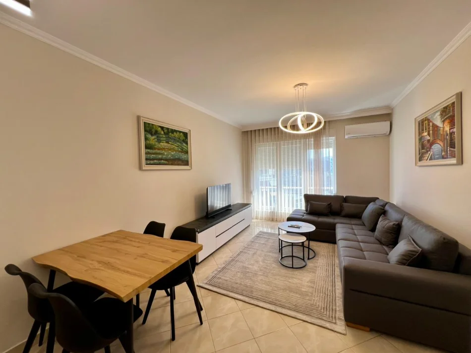 Tirane, jepet me qera apartament 1+1 Kati 8, (21 DHJETORI)