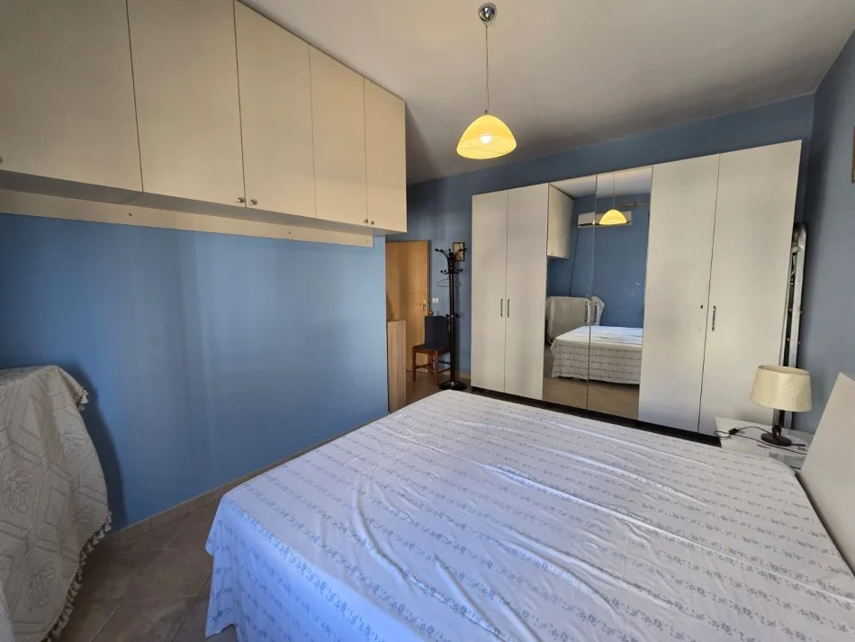 Vlore, shitet apartament 1+1+Ballkon Kati 4, 60 m² 70.000 € (Tek Orizi)