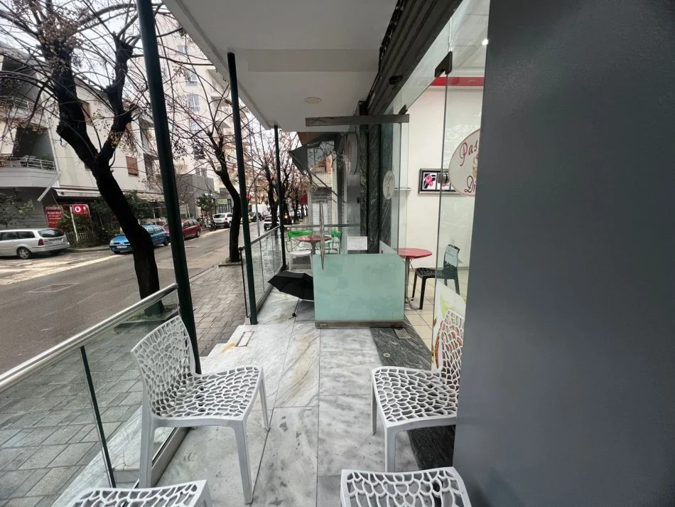 Vlore, shitet dyqan Kati 0, 48 m² 80.750 € (Isa Boletini, Vlore)