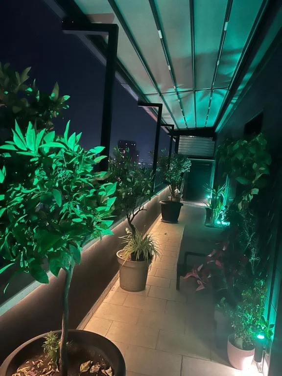 Tirane, jepet me qera apartament 2+1 , 110 m² 1.500 € (Sheshi Skenderbej)