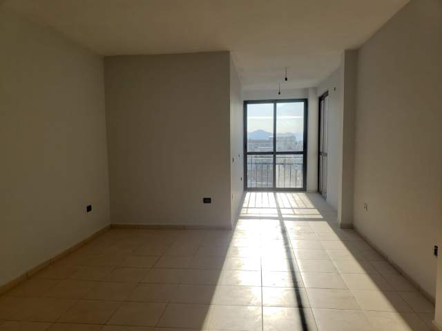 Tirane, shes apartament Kati 11, 118 m² 180000 Euro (Garda e Republikes)