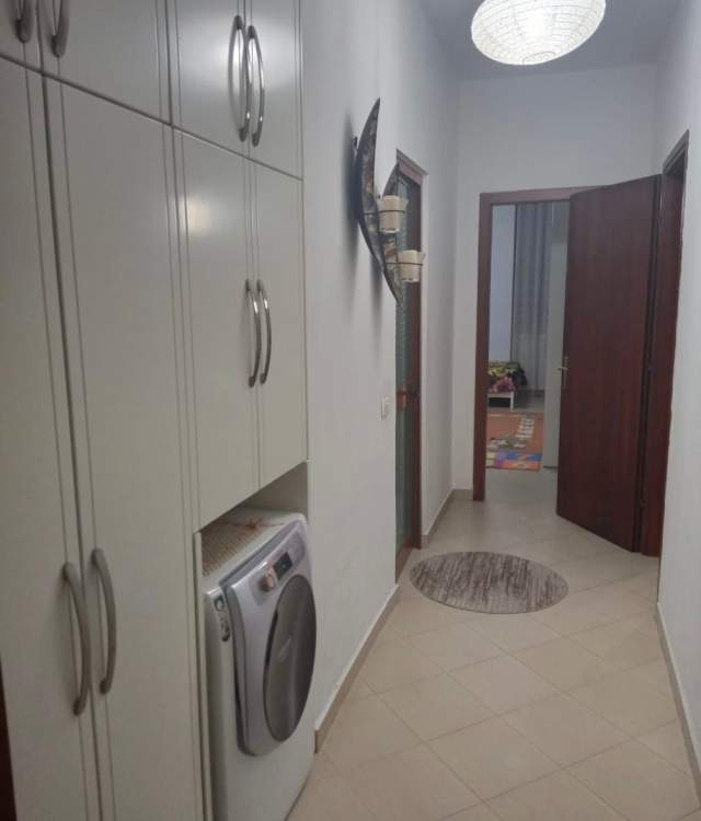 Tirane, shes apartament 2+1+A+BLK Kati 6, 105 m² 80.000 Euro (Rruga Qelqit)