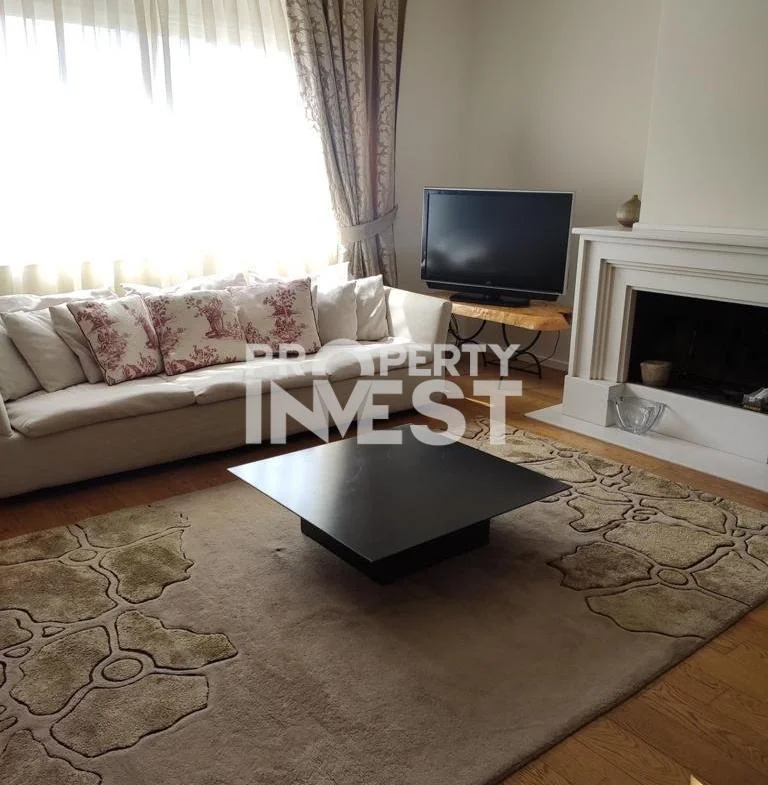 Tirane, jap me qera 3+1+Aneks+Ballkon Kati 7, 260 m² 1.500 € (lsi)