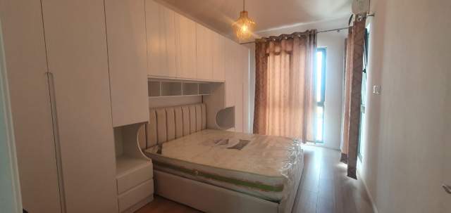 Tirane, jepet me qera apartament 1+1 Kati 10, 65 m² 400 Euro (Rruga Dibres)