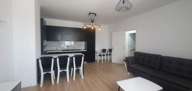 Tirane, jepet me qera apartament 1+1 Kati 10, 65 m² 400 Euro (Rruga Dibres)