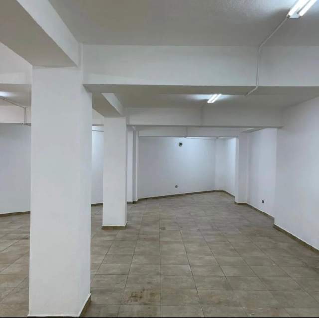 Tirane, jepet me qera magazine Kati 0, 150 m² 800 Euro (Mihal popi)