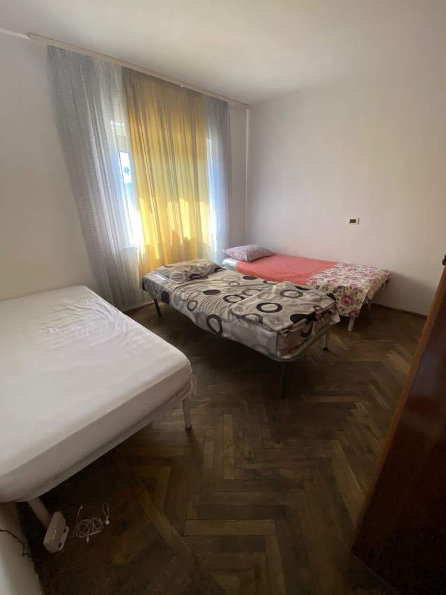 Tirane, jepet me qera apartament 1+1+BLK Kati 5, 64 m² 35.000 Leke (RRUGA BARDHYL)