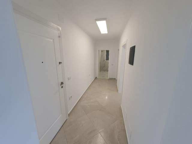 Tirane, jepet me qera apartament 3+1+BLK Kati 0, 120 m² 600 Euro (Rruga Cameria)