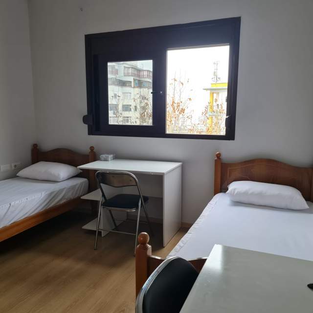 Tirane, ndarje qeraje apartament duplex 3+1+A+BLK Kati 5, 120 m² 16.000 Leke (Ferit Xhajko)