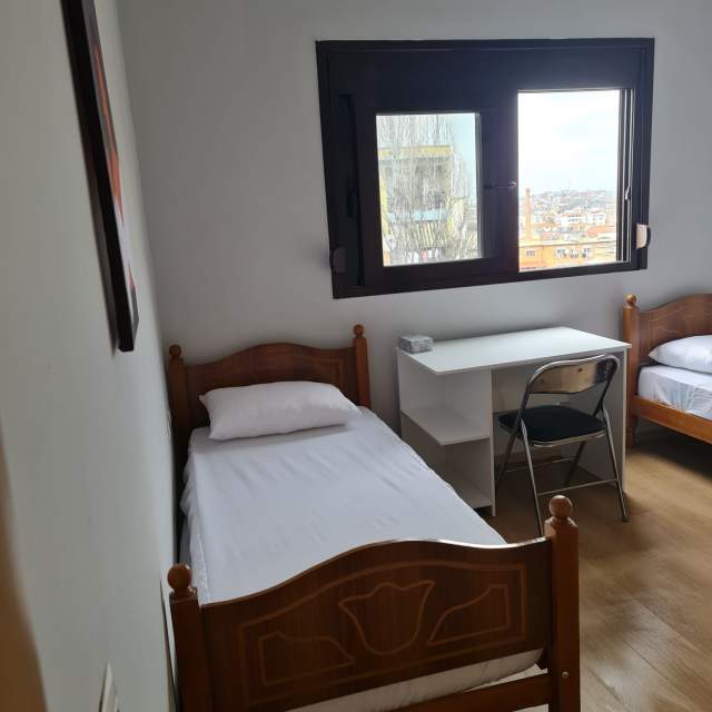 Tirane, ndarje qeraje apartament duplex 3+1+A+BLK Kati 5, 120 m² 16.000 Leke (Ferit Xhajko)